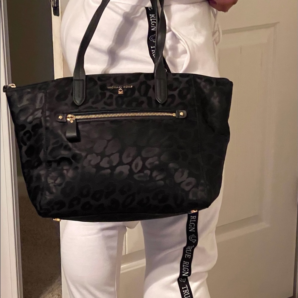 Michael Kors bag lightly used great condition